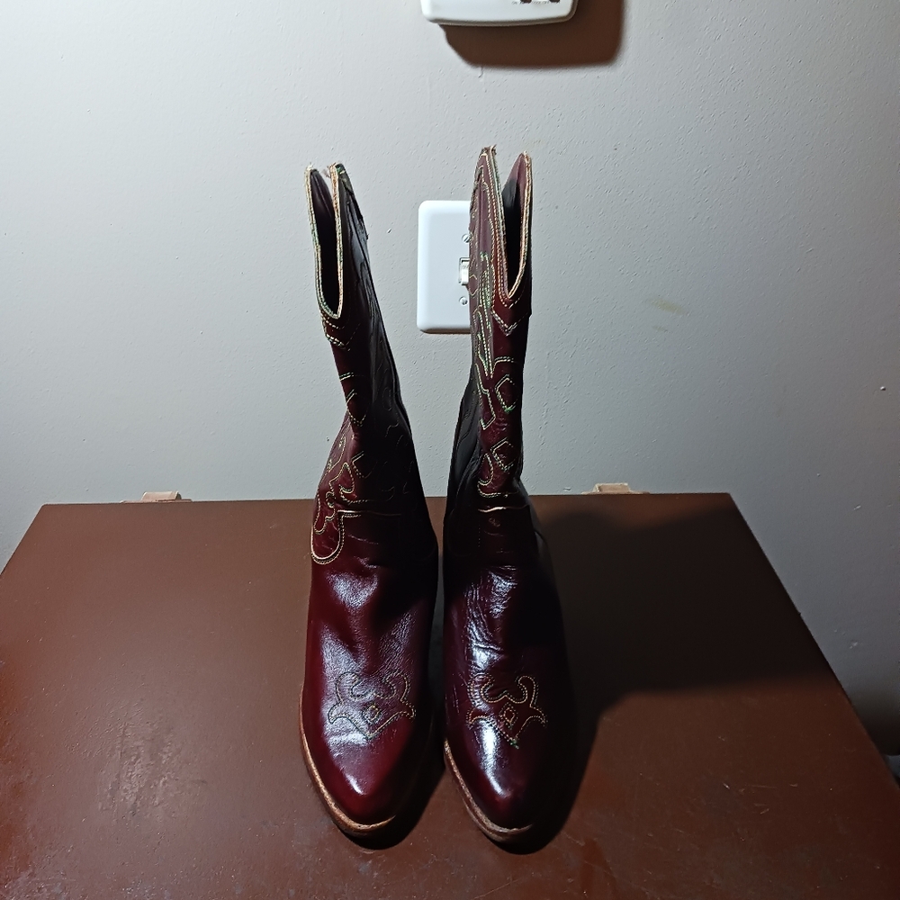 Zodiac vintage western style boots